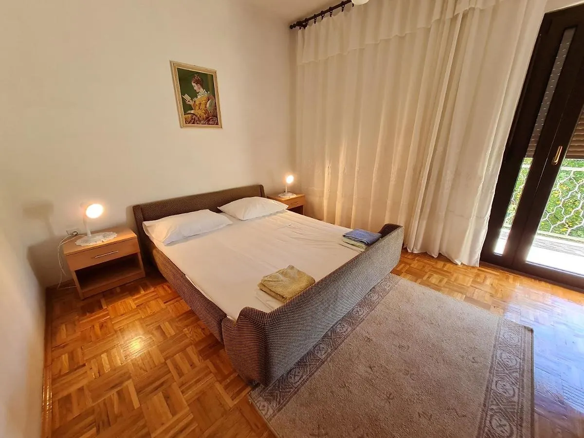 Apartment Andrea Klenovica